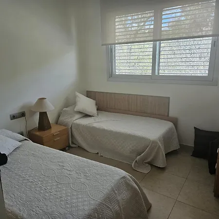 En Apartment *